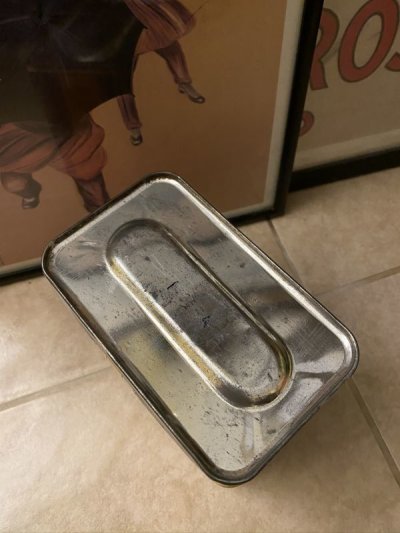 画像2: Nestle Cocoa Tin  bank ネスレ　ココア缶　ティン製の貯金箱