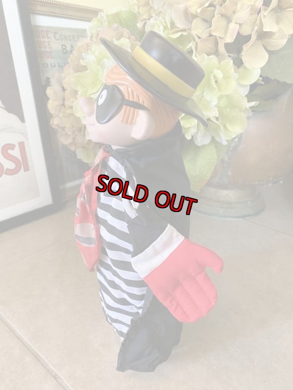 画像2: McDonald’s Hamberglar Hand Puppet マクドナルドのハンバーグラー　パペット　 (2)