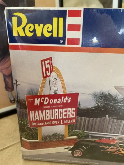 画像1: Ravell McDonald’s diorama 32 street rod with box