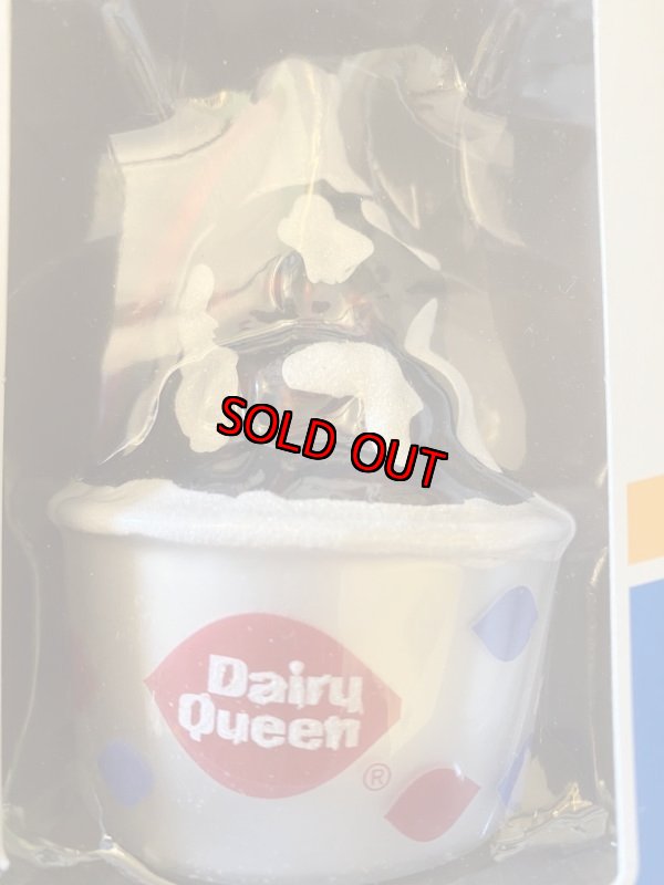 画像2: Dairy Queen hot fudge sundae glass ornament With Box ディリークィーン　箱入りホットファッジサンデー　オーナメント (2)