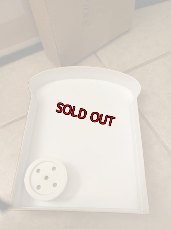 画像5: California Raisins  Bread Plastic Coin Bank With Box カリフォルニアレーズンの箱入りパン型プラスチック製貯金箱 (5)