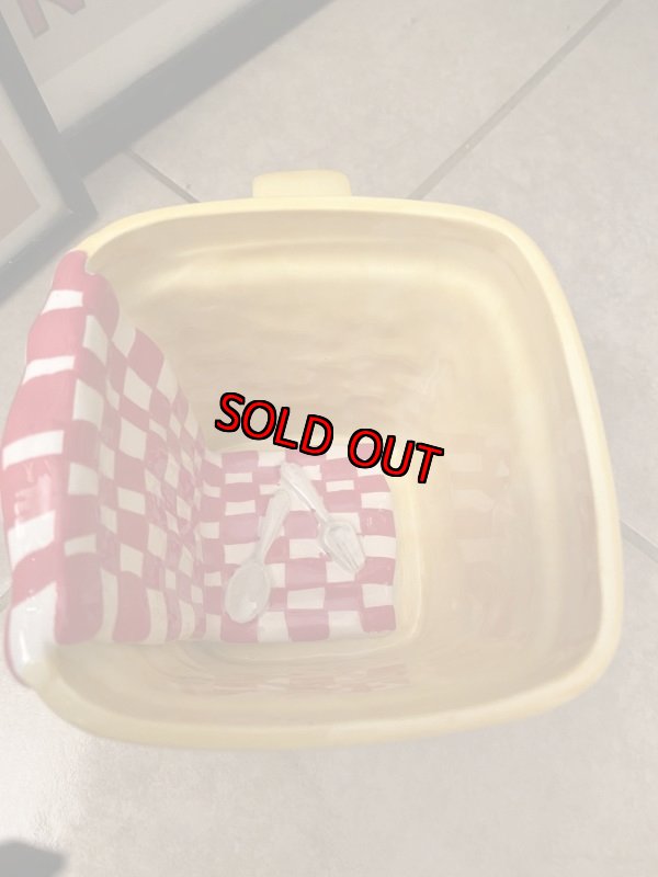 画像5: Yogi Bear  Jellystone Park Porcelain  Yellow Box ハンナバーベラ　ヨギベア  ジェリーストーンパーク　陶器の入れ物 (5)