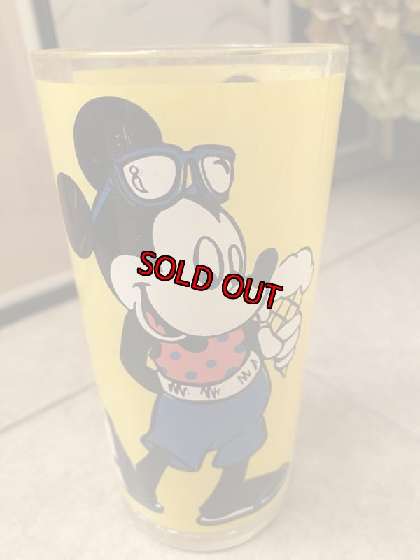 画像9: Disney Mickey Mouse  Plastic Cup Set Of 4 ディズニーのミッキーマウス　プラスチック製タンブラー4つセット (9)