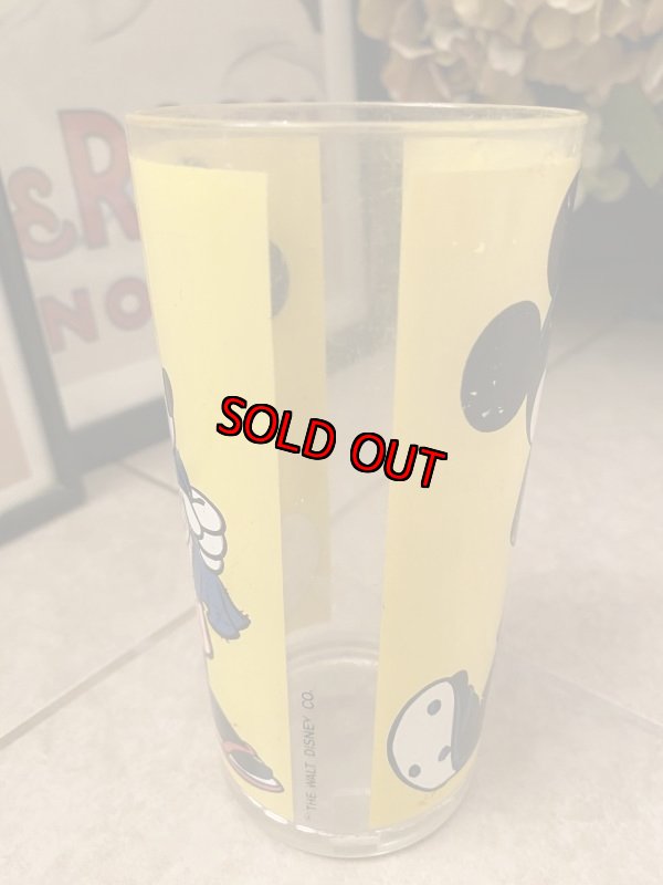 画像2: Disney Mickey Mouse  Plastic Cup Set Of 4 ディズニーのミッキーマウス　プラスチック製タンブラー4つセット (2)