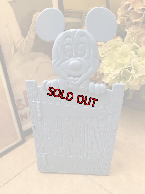 画像1: Disney Mickey Mouse  Plastic Book End  ディズニーのミッキーマウス　ブックエンド　本立て (1)