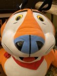 画像2: Tony The Tiger Big Plush Doll トニーザタイガー　巨大なぬいぐるみ (2)