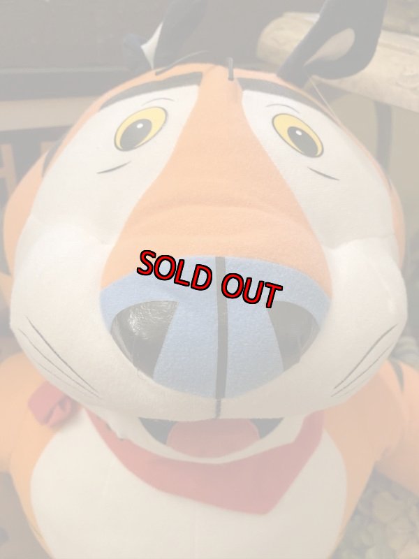 画像2: Tony The Tiger Big Plush Doll トニーザタイガー　巨大なぬいぐるみ (2)