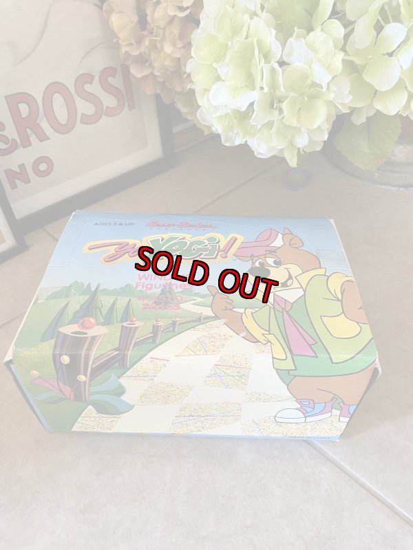 画像2: Hanna  Barbera Yogi Bear Wind Up  With Box  / ハンナバーベラの箱入りヨギベア 、ハックルベリーハウンド ウィンドアップ  トコトコ人形セット (2)