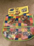 画像1: Hanna 　Barbera Yogi Bear Park Baby Bib / ハンナバーベラ、ヨギベア パーク　赤ちゃんのよだれかけ　スタイ (1)