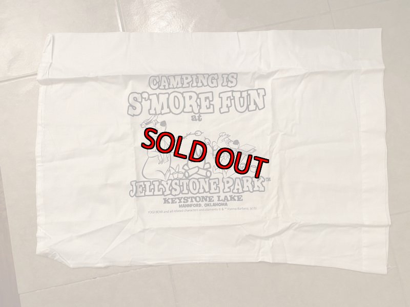 画像1: Hanna 　Barbera Yogi Bear Park Fabric  Pillow Case / ハンナバーベラ　ヨギベア　パーク　布製　ピローケース (1)