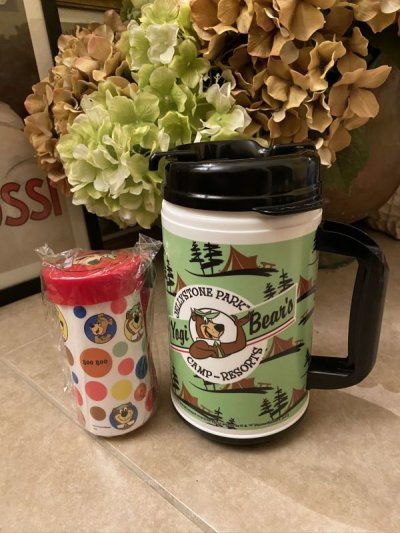 画像1: Hanna 　Barbera Yogi Bear Park Adults Plastic Big Drink  Tumbler /  ヨギベア パーク　プラスチック製大人用ドリンクボトル