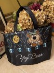 画像1: Hanna 　Barbera Yogi Bear Park Black Tote Bag /ハンナバーベラ　ヨギベア　パーク　黒いトート　バッグ (1)