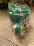 画像2: Hanna 　Barbera Yogi Bear Park Kids Plastic Cup 3D Green / ヨギベア パーク　子供用 グリーン　蓋付きコップ (2)