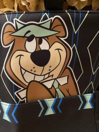 画像1: Hanna 　Barbera Yogi Bear Park Black Tote Bag /ハンナバーベラ　ヨギベア　パーク　黒いトート　バッグ