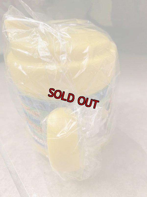 画像2: Hanna 　Barbera Yogi Bear Park Kids Plastic Cup 3D Yellow / ヨギベア パーク　子供用 イエロー　蓋付きコップ (2)