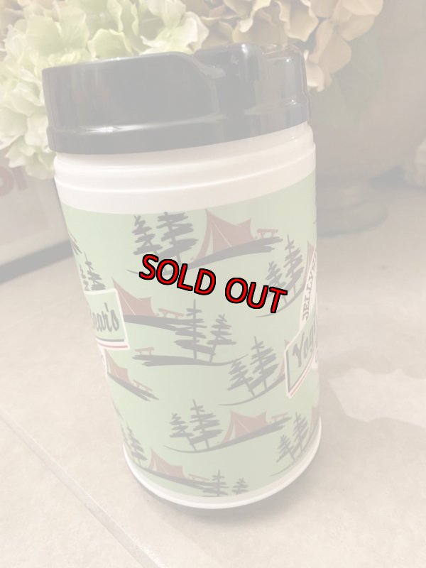 画像4: Hanna 　Barbera Yogi Bear Park Adults Plastic Big Drink  Tumbler /  ヨギベア パーク　プラスチック製大人用ドリンクボトル (4)