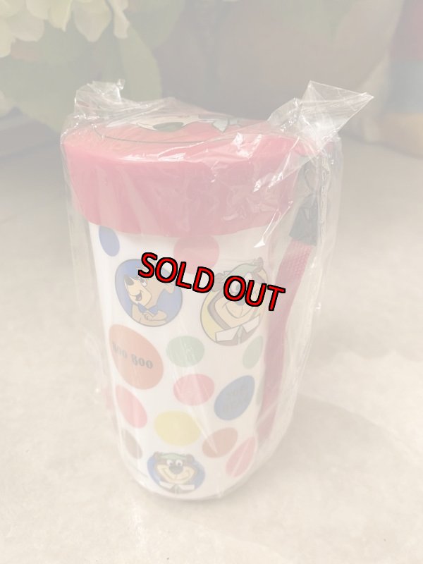 画像1: Hanna Barbera Yogi Bear Park Plastic  Red Lid Drink Bottle / ヨギベア パーク　赤い蓋　ストラップ付　ドリンクボトル (1)