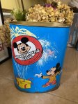 画像1: Disney Mickey Mouse Club  Tin Trash Can / ディズニーのミッキーマウスクラブ　ティン製　ゴミ箱　　70年代 (1)