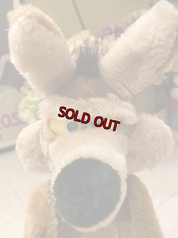 画像2: Looney Tunes  Wile. E. Coyote Plush  Puppet Doll /ルーニーチューンズ　ワイリーコヨーテ　パペットぬいぐるみ (2)