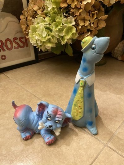 画像1: Blue Small Dogt Vinyl Squeak Doll / ブルーの小さな犬、ソフビ、ラバードール　