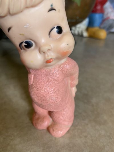 画像2: Pink Cloth Girl Dreamland Vinyl Squeak Doll / ドリームランド　ピンクの洋服　おしり出してる女の子　ソフビ、ラバードール　