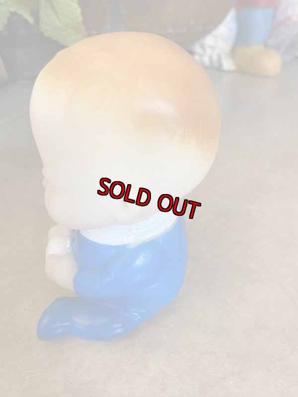 画像2: Blue Cloth Baby Boy Vinyl Squeak Doll / ブルーの洋服の男の子の赤ちゃん、ソフビ、ラバードール　 (2)