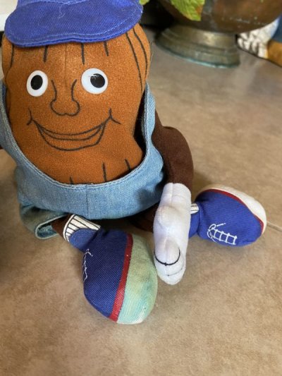 画像2: Blue Diamond Almond Stuffed Doll / ブルーダイヤモンド社 アーモンド人形 ドール