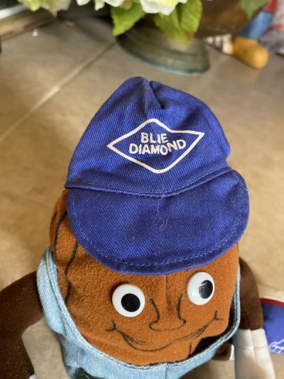 画像1: Blue Diamond Almond Stuffed Doll / ブルーダイヤモンド社 アーモンド人形 ドール
