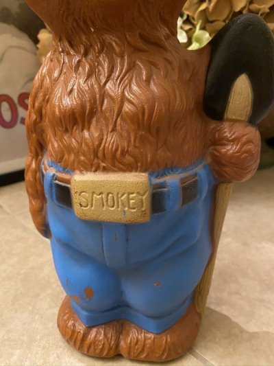画像2: Smokey the Bear  Plastic coin bank (L) / スモーキーベア　プラスチック製　貯金箱　60ー70年代