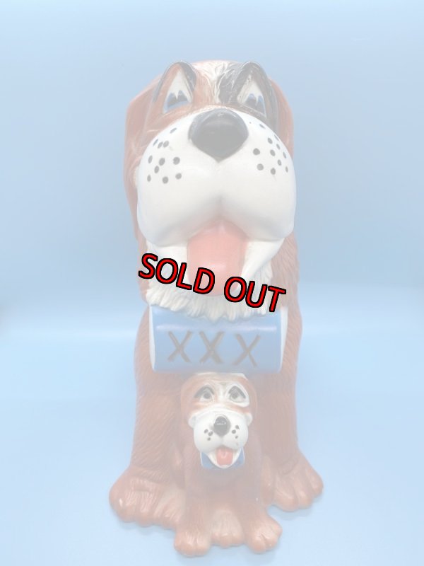 画像1: Saint Bernard Dog Plastic coin bank Bankers systems / セントバーナードのプラスチック製　貯金箱 (1)