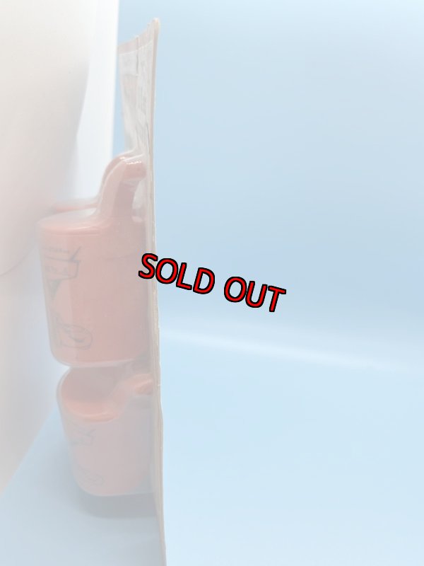 画像3: Disney pixar Cars  Oil cans toy /  ディズニー　ピクサー、カーズ　ブリスター入り オイル缶セット (3)