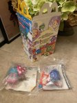 画像2: McDonald’s  Funny Fry Friends Meal Toys (A) 1989 / マクドナルド　のファニーフライフレンド　箱とフィギュア　3点セット　1989年 (2)