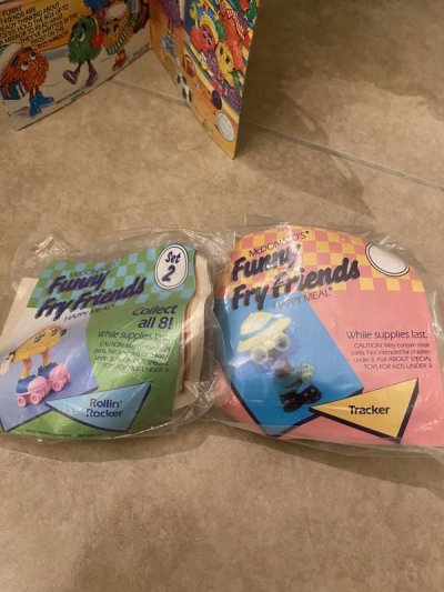 画像1: McDonald’s  Funny Fry Friends Meal Toys / マクドナルド　のファニーフライフレンド　箱とフィギュア 　3点セット1989年(B)