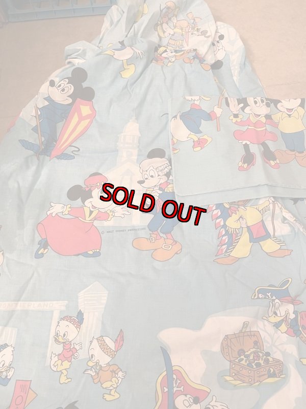 画像1: Disney Mickey Mouse Box sheet & Pillowcase Set / ディズニーのミッキーマウス　ディズニーランド柄　ボックスシーツとピローケース　セット1971年 (1)