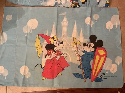 画像2: Disney Mickey Mouse Box sheet & Pillowcase Set / ディズニーのミッキーマウス　ディズニーランド柄　ボックスシーツとピローケース　セット1971年