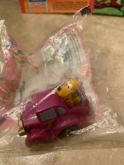 画像2: McDonald’s  Mickey’s Birthdayland  Meal Toys (B) 1988 /　マクドナルド、ミッキー　バースデーランド　箱とフィギュアの4点セット1988年