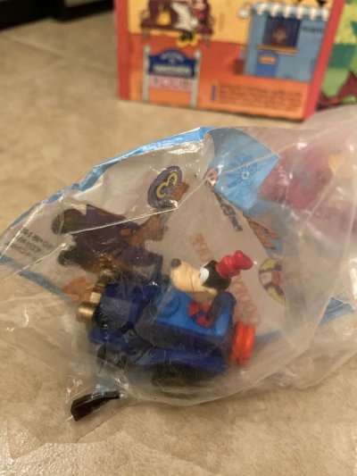 画像1: McDonald’s  Mickey’s Birthdayland  Meal Toys (B) 1988 /　マクドナルド、ミッキー　バースデーランド　箱とフィギュアの4点セット1988年