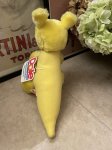 画像3: Dole Banangaroo Plush Doll / ドール　黄色のバナンガルー　　ぬいぐるみ　 (3)
