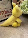 画像4: Dole Banangaroo Plush Doll / ドール　黄色のバナンガルー　　ぬいぐるみ　 (4)