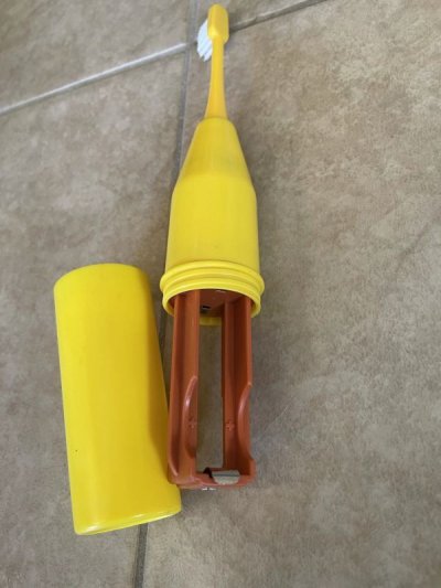 画像3: Disney Mickey Mouse Talking  Toothbrush 70‘s  / ディズニー　ミッキー マウス　トーキングブラシ　