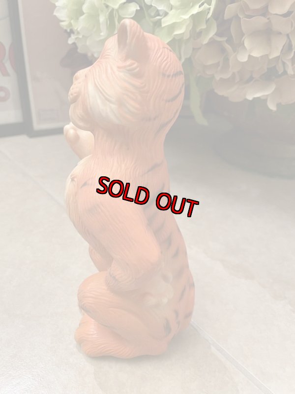 画像2: Esso oil Advertising Tiger plastic Coin Bank (A) / エッソタイガー　プラスチック製貯金箱　コインバンク　60年代 (2)