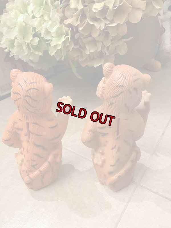 画像7: Esso oil Advertising Tiger plastic Coin Bank (A) / エッソタイガー　プラスチック製貯金箱　コインバンク　60年代 (7)