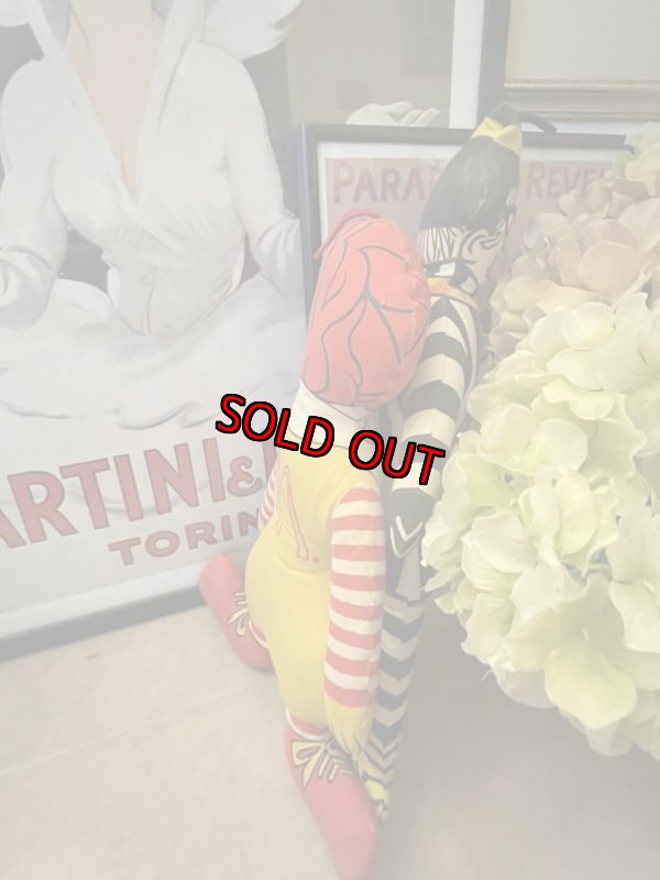 画像9: McDonald’s Hamberglar & Ronald 2 Pillow Dolls /  マクドナルドのハンバーグラー&ロナルド　ピロードール (9)