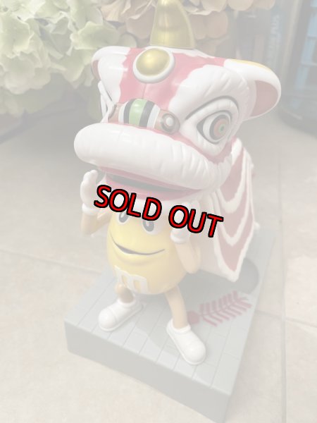M&M's New Year Lion Dragon Dispenser (A) / エムアンドエムズ