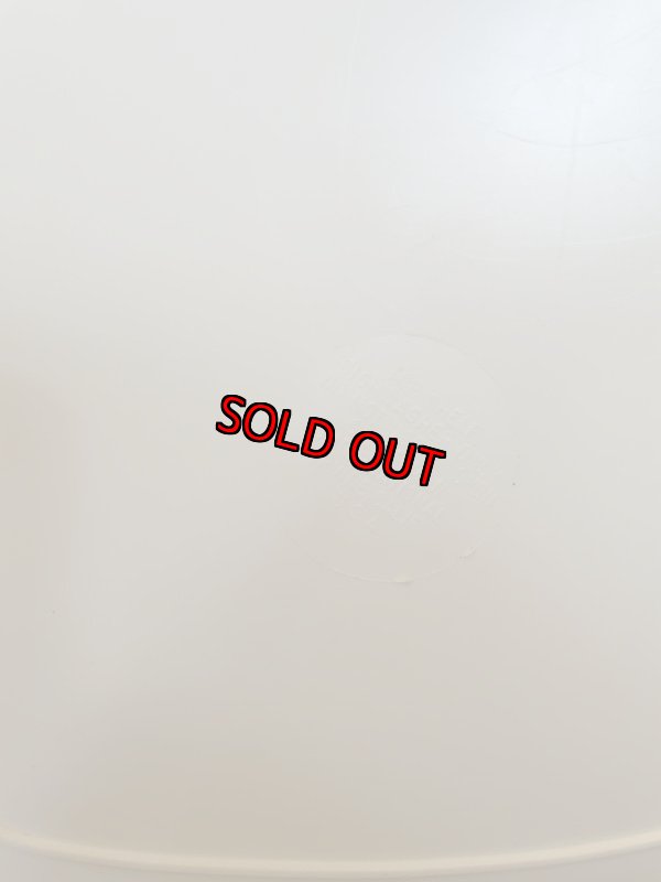 画像3: Hanna Barbera Flintstones Denny’s plastic plate Putting Cat Out　1989 / フリントストーンズ、デニーズ　プラスチック製プレート　プッティング　キャット　アウト (3)