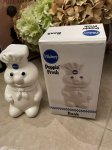 画像1: Pillsbury Dough Boy  Ceramic Coin Bank With Box 1988 / ピルズベリー　ドゥボーイ　箱入りの陶器製、貯金箱 (1)
