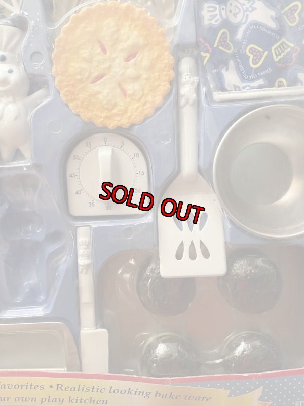 画像3: Pillsbury Dough Boy kitchen bakery play food box set  1996 /  ピルズベリー　ドゥボーイ　キッチンベーカリー　箱入りプレイトイセット (3)