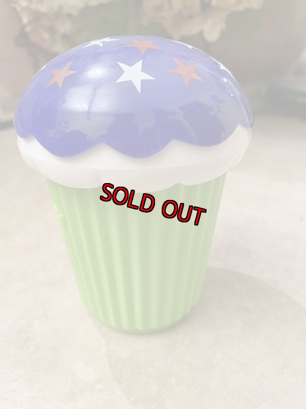 画像2: Denny’s restaurant plastic Navy cupcake  drink cup  / デニーズ　プラスチック製 カップケーキ　ドリンクカップ　ネイビーxグリーン (2)