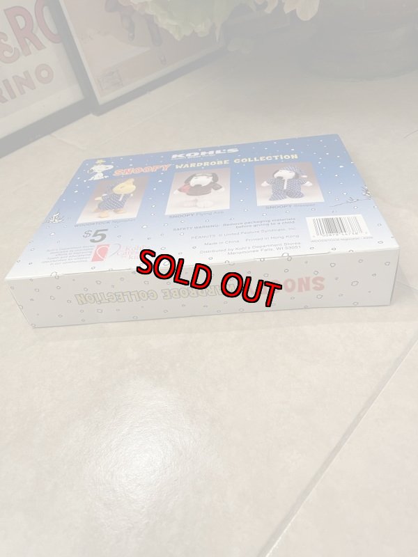 画像6: Peanuts Snoopy Wardrobe  Night Shirts Clothes with box (A) / ピーナッツ、スヌーピー 箱入り着せ替え洋服 (6)