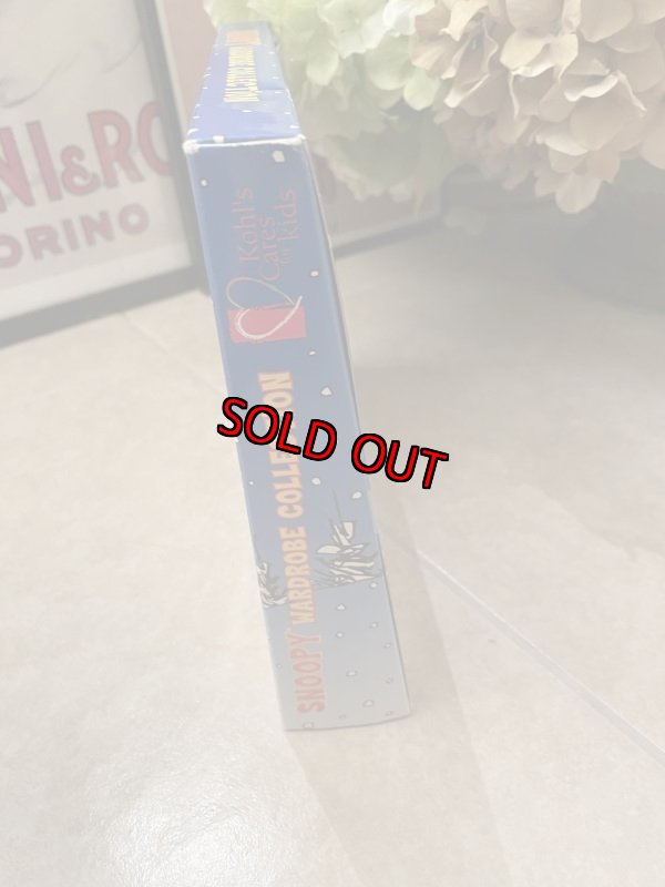 画像4: Peanuts Snoopy Wardrobe Flying Ace Clothes with box (B) / ピーナッツ、スヌーピー 箱入りフライングエース 着せ替え洋服 (4)